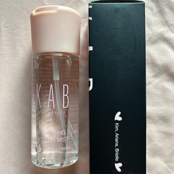 New! KAB COSMETICS Hydrating Setting Mist - Picture 3 of 6